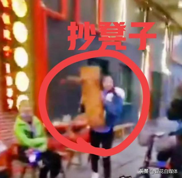 醉酒女子殴打代驾司机：我男朋友上海人 公安局的， 官方回应来了