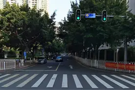 每日冷知识：在中国明明是人走的路，为什么叫马路？图片