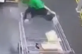 网传男孩摔下购物车，后脑勺着地致瘫痪，龙华山姆：不是发生在我们门店，山姆客服：孩子没有大碍图片