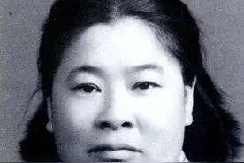 何子友：武艺高强的女红军，许世友赢不了她，毛主席给她介绍男友图片