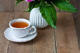 心理测试：选出你最喜欢的花束，测出你身边的小人是谁？图片
