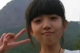14年前，网友扬言长大要娶的“剪刀手女孩”，现在长这样：还娶吗图片