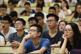 大学生想“留校任教”并不简单，满足这几个条件，就有机会图片