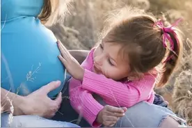 当孩子发现“避孕套”，父母怎么回应才得体？抄作业了图片