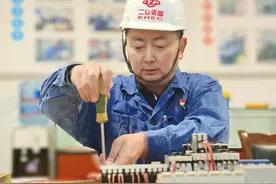 何朝锐：无私奉献 技能报国图片