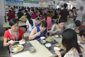 东莞口述史：我在万人玩具厂打工，目睹年轻男女的露水情缘图片
