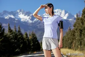 安踏特步等三大国产品牌速干衣对比！不重视低端线，李宁在摆烂？图片