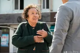 从表情包里走出来的罗文姬，为什么这么可爱？图片