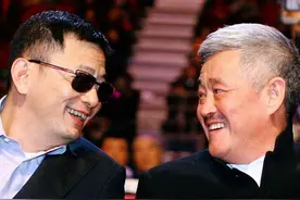 赵本山“靠山”曝光，在东北无人敢惹的他，全靠“四大金刚”护体图片