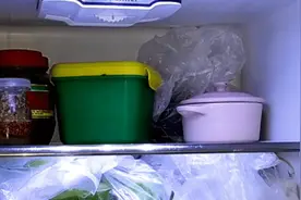 夏天冰箱调几档？好多人都不知道，牢记一句口诀省电又耐用！图片