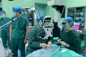 新技术 | 哈医大一院眼科团队激光辅助深层巩膜切除术实现青光眼非穿透性治疗图片