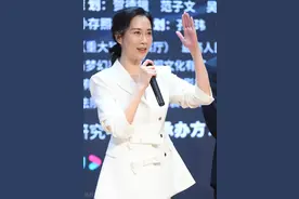 著名演员温峥嵘：长得漂亮戏也好，为人低调不张扬，追求平淡生活图片