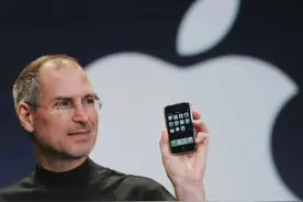 让 iPhone 裸奔成了富人新标志，不戴手机壳就高人一等？图片