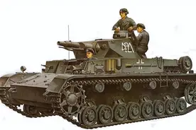 德国战马：四号坦克，从二战军事模型封绘中了解历史！图片