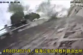 点赞！合肥保安大叔勇救落水女子图片