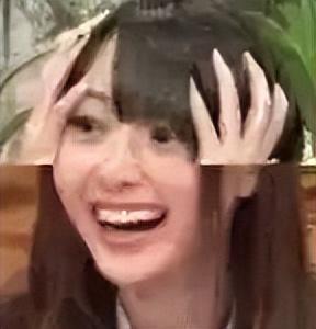 “换装游戏”如何在灰色地带收割“小学女生”韭菜？