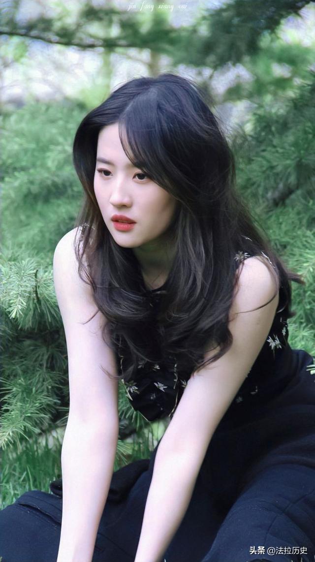 美国国籍的刘亦菲,让中国外交部公开点赞:她是真正的中华儿女!