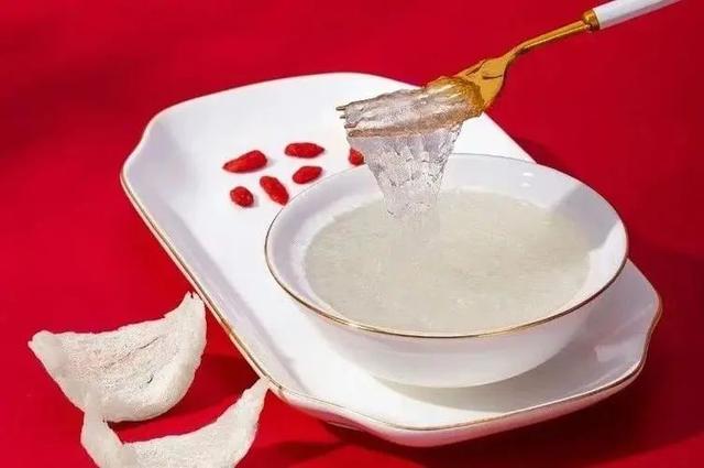 女人吃燕窝的最佳年龄段 女性什么年龄段吃燕窝比较适合?