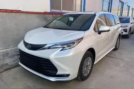 为啥总是被喷？实拍丐版国产塞纳，看看这配置图片