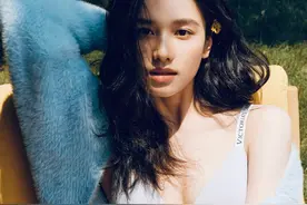 张婧仪：清爽干净之美又不失性感迷人！图片