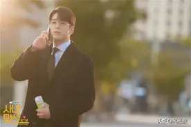 为拍床戏增重30斤，却凭一场眼镜吻戏火了，宝藏帅哥金旻奎有点懵图片