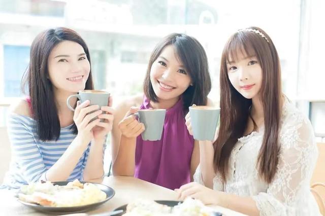 星座女生的优缺点、朋友圈、婚姻——狮子座
