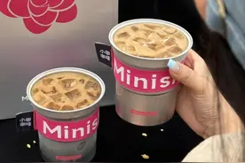 “比生椰拿铁好喝”，咖啡又见现象级单品，带动营收涨42%！图片