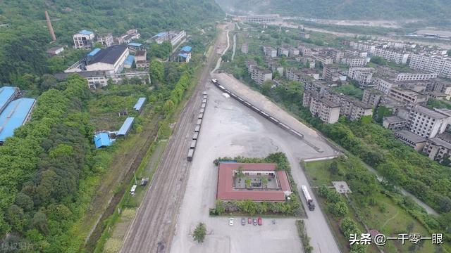 四川这条42公里的铁路，曾开过客货混搭列车，一年运送13.7万人