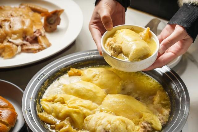 吃完榴莲可以喝花胶汤吗 2025年榴莲可以和花胶一起煲汤吗