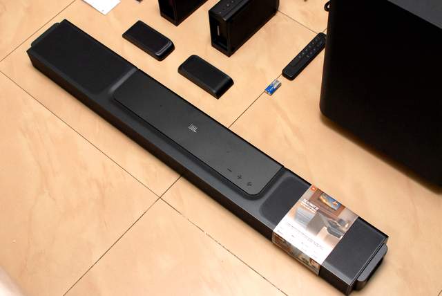 JBL Bar 1300X ：新一代天空音，强的不止氛围感，还有更多玩法