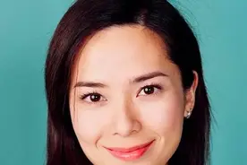 郭羡妮：混血港姐嫁河南农村，"倒贴"丈夫3套房，将公婆当孩子宠图片