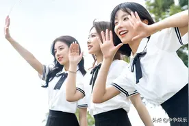 《怦然心动20岁》开播就“塌房”，素人女嘉宾中午出道，晚上退圈图片