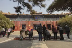 90后和00后纷纷涌进寺庙：如果你很焦虑，就试试这3个方法图片