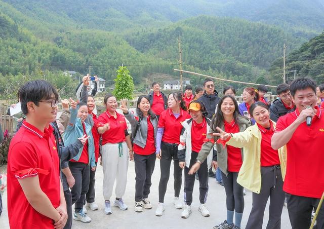 2025中国南酸枣之乡旅游音乐文化节暨齐云山登山节圆满收官