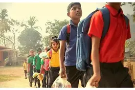 印度农村小伙来中国打工，第一个月工资4200，直言：不想回印度图片