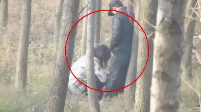 大爷喜欢广场舞大妈，强奸并多次骚扰，大妈被逼在他杯中放安眠药