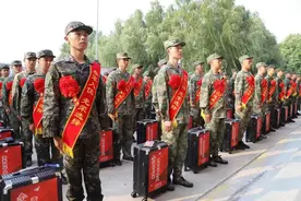 咸阳市渭城区举行2022年下半年新兵欢送仪式图片