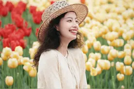 春天拍花，8个拍照姿势，这样拍照花美人更美图片