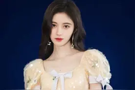 2022夏天流行穿“渣女裙”，时髦又吸睛，半个娱乐圈都在穿图片