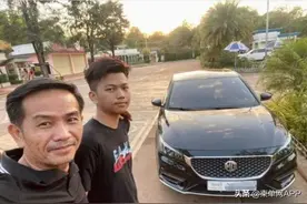 柬埔寨一男子通过高考，父亲送上中国新车图片