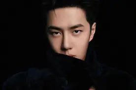 把湖南认作“市”，连自己名字都写错，王一博这个文盲当得不冤？图片