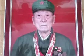 退役老兵，1946年入伍，到底享受退休还是离休待遇图片