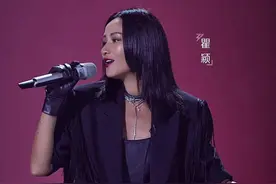 看到瞿颖52岁的状态，我悟了：生命力旺盛的女人，永远不惧衰老图片