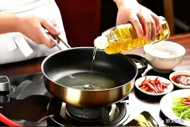 调和油、大豆油、花生油等，哪种食用油最健康？图片