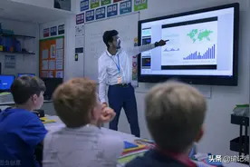 高中同学请我当伴郎，看上他妹妹，在她无助的时候，选择守在身边图片