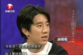 从演员到导演，成龙用了多少种方式帮他吸毒的儿子复出？图片