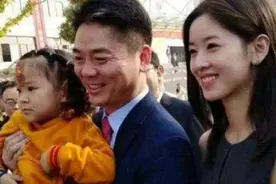 京东掌门人刘强东：把女儿宠成“公主”，对儿子的亏欠却无法弥补图片