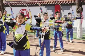 新城区满族小学：推进品牌活动 创建文明校园图片