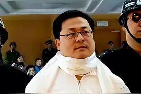 2005年，亿万富翁被注射死刑，临死前挣扎：我捐495亿，饶我一命图片