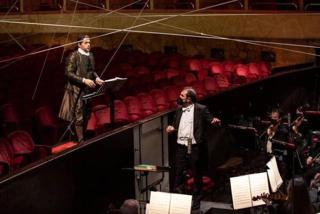 ����ά���ǵ�����ʦ������������۷�֮������ЦҲ�����������